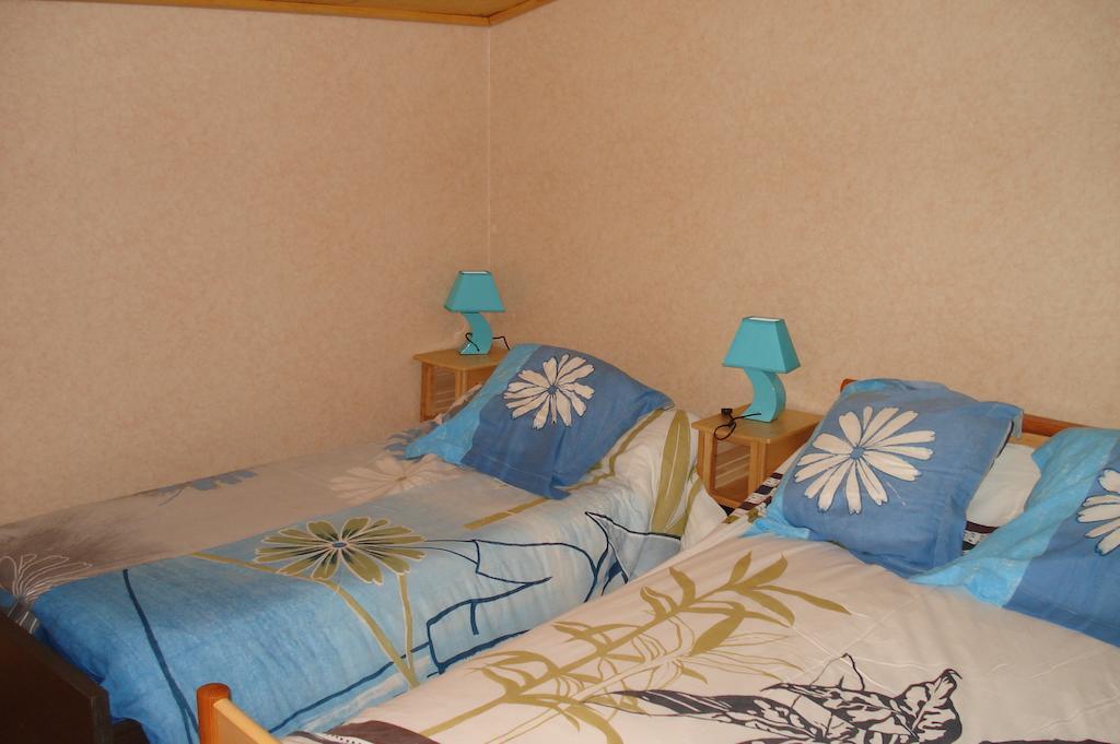 Bed and Breakfast La Croix De Bois à Jayat Chambre photo