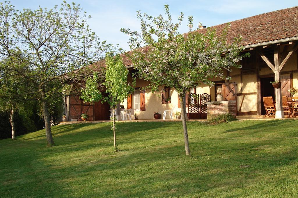 Bed and Breakfast La Croix De Bois à Jayat Extérieur photo