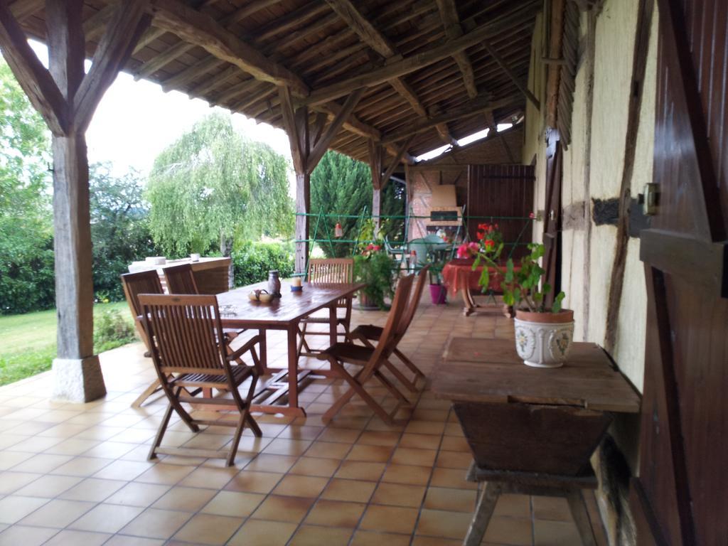 Bed and Breakfast La Croix De Bois à Jayat Extérieur photo